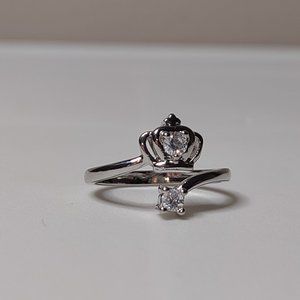 Cute Size 5.5 Crown Ring